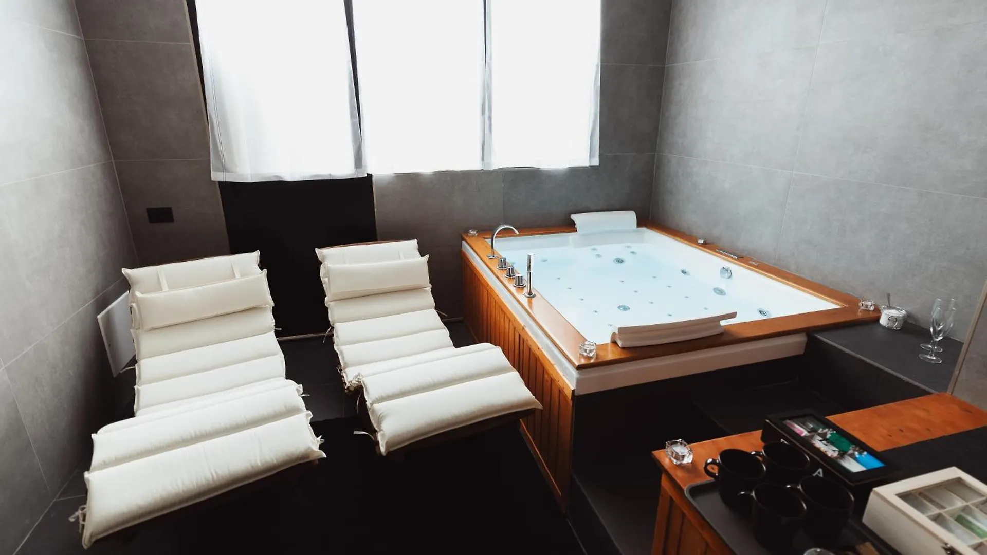 Apartment Retreat Suite Rome - Appartamento Con Spa Privata Italy